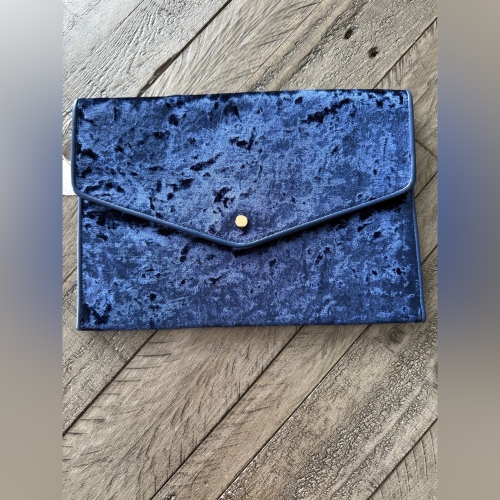 BNWT Blue Crushed Velvet Clutch, brand unknown.